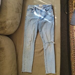 We The Free High Rise Light Wash Distressed Jeans 29 (99% Cotton Denim)